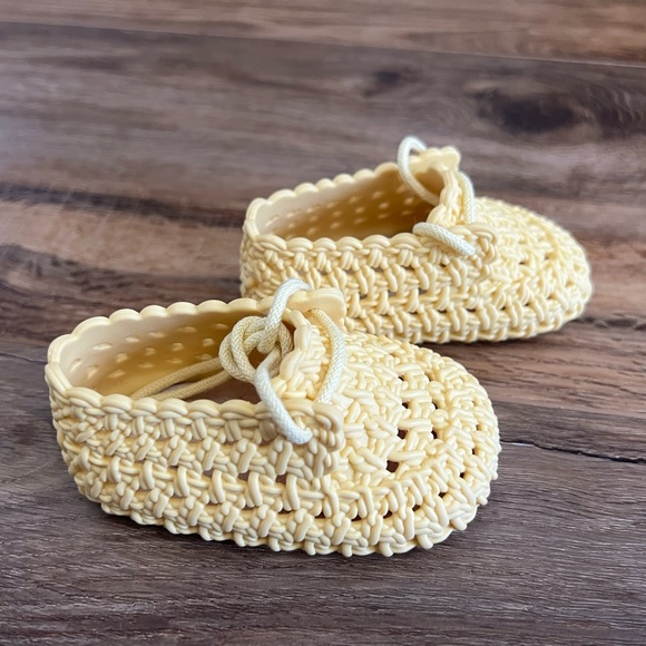 Mini Melissa Other - My First Mini Melissa yellow baby shoe | Like New | size 3